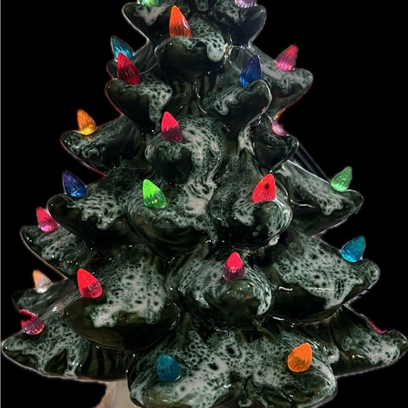 Bulb picks for LIGHTED Ceramic Christmas Tree VINTAGE HOLIDAY REPLACEMENT LIGHT - Picture 3 of 3